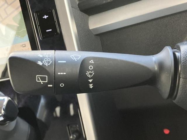 タント カスタムＲＳトップエディションＳＡ３　保証書／純正　８インチ　ＳＤナビ／衝突安全装置／両側電動スライドドア／シートヒーター／車線逸脱防止支援システム／シート　ハーフレザー／ドライブレコーダー　純正／ヘッドランプ　ＨＩＤ／ＵＳＢジャック（17枚目）