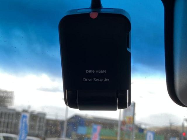 タント カスタムＲＳトップエディションＳＡ３　保証書／純正　８インチ　ＳＤナビ／衝突安全装置／両側電動スライドドア／シートヒーター／車線逸脱防止支援システム／シート　ハーフレザー／ドライブレコーダー　純正／ヘッドランプ　ＨＩＤ／ＵＳＢジャック（42枚目）