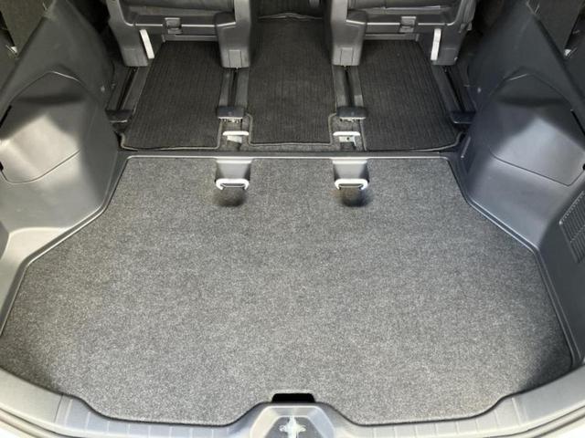 ヴォクシー Ｓ－Ｇ　新品タイヤ／保証書／純正　１０インチ　メモリーナビ／フリップダウンモニター　純正　１４インチ／トヨタセーフティセンス／両側電動スライドドア／車線逸脱防止支援システム／オートステップ　バックカメラ（26枚目）