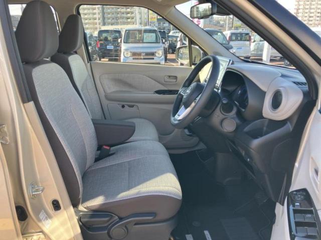 デイズ X 保証書/純正 9インチ メモリーナビ/エマージェンシーブレーキ/アラウンドビューモニター/車線逸脱防止支援システム/ヘッドランプ LED/USBジャック/Bluetooth接続/EBD付ABS(4枚目)