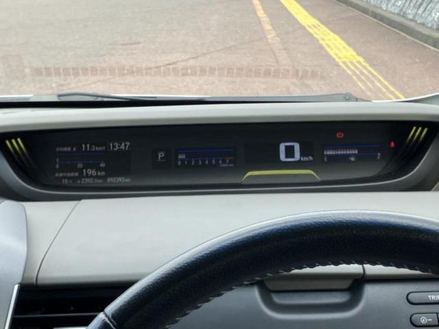 フリード Ｇホンダセンシング　新品タイヤ／保証書／純正　ＳＤナビ／ホンダセンシング／両側電動スライドドア／車線逸脱防止支援システム／シート　ハーフレザー／ヘッドランプ　ＬＥＤ／ＥＴＣ／ＥＢＤ付ＡＢＳ／横滑り防止装置　バックカメラ（14枚目）