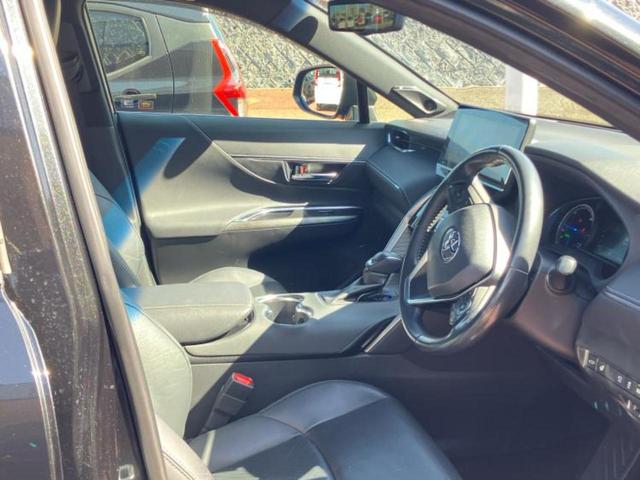 ハリアーハイブリッド Zレザーパッケージ JBL/保証書/純正 SDナビ/デジタルインナーミラー/衝突安全装置/エアーシート 前席/パノラミックビューモニター/車線逸脱防止支援システム/シート 合皮/電動バックドア/ドライブレコーダー 純正(4枚目)