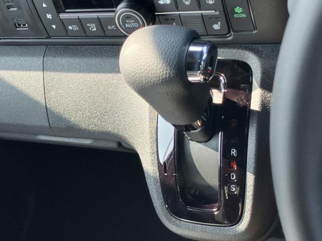 Ｎ－ＢＯＸカスタム ターボブラックスタイル　保証書／純正　８インチ　ナビ／ホンダセンシング／両側電動スライドドア／シートヒーター　前席／車線逸脱防止支援システム／シート　ハーフレザー／登録済未使用車／ヘッドランプ　ＬＥＤ／ＵＳＢジャック　ターボ（18枚目）