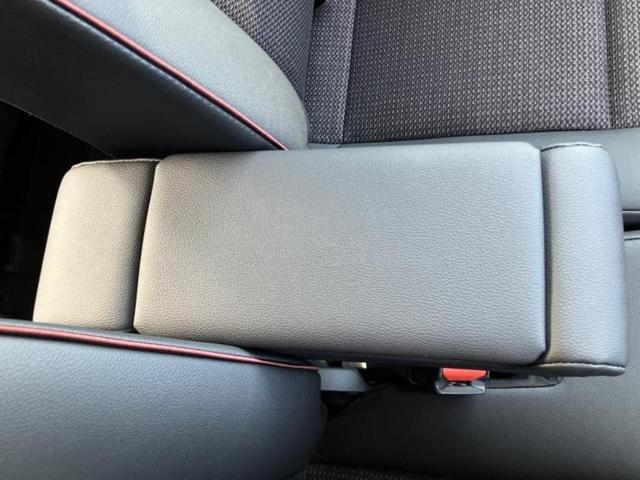 スペーシアカスタム ハイブリッドＸＳ　保証書／純正　９インチ　メモリーナビ／セーフティサポート（スズキ）／両側電動スライドドア／シートヒーター　前席／全方位モニター／車線逸脱防止支援システム／登録済未使用車／ヘッドランプ　ＬＥＤ（33枚目）