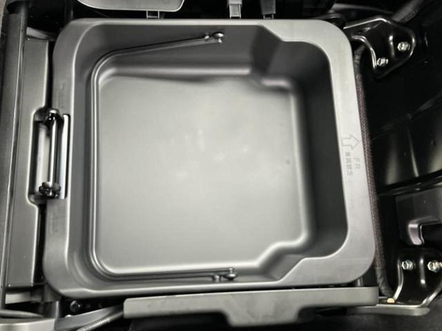 スペーシアカスタム ハイブリッドＸＳ　保証書／純正　９インチ　メモリーナビ／セーフティサポート（スズキ）／両側電動スライドドア／シートヒーター　前席／全方位モニター／車線逸脱防止支援システム／登録済未使用車／ヘッドランプ　ＬＥＤ（35枚目）