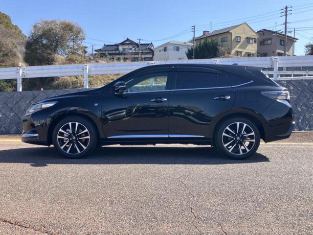 ハリアー エレガンスGRスポーツ 新品タイヤ/保証書/純正 9インチ SDナビ/トヨタセーフティセンス/車線逸脱防止支援システム/シート ハーフレザー/ヘッドランプ LED/Bluetooth接続/ETC/EBD付ABS バックカメラ(2枚目)