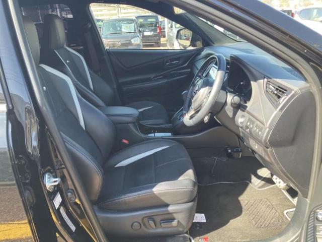 ハリアー エレガンスGRスポーツ 新品タイヤ/保証書/純正 9インチ SDナビ/トヨタセーフティセンス/車線逸脱防止支援システム/シート ハーフレザー/ヘッドランプ LED/Bluetooth接続/ETC/EBD付ABS バックカメラ(4枚目)