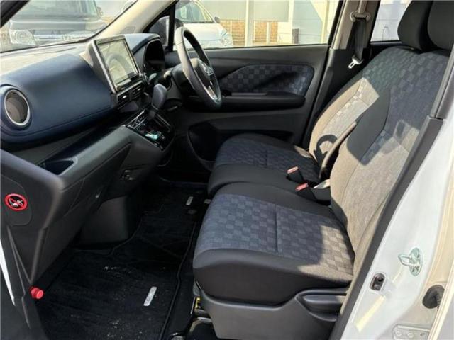 デイズ ハイウェイスターＸ　保証書／ディスプレイオーディオ９インチ／アラウンドビューモニター／ドライブレコーダー　前後／ヘッドランプ　ＬＥＤ／ＵＳＢジャック／Ｂｌｕｅｔｏｏｔｈ接続／ＥＢＤ付ＡＢＳ／横滑り防止装置　全周囲カメラ（6枚目）