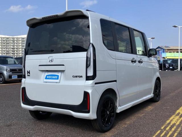 N-BOXカスタム ブラックスタイル 保証書/純正 8インチ ナビ/ホンダセンシング/両側電動スライドドア/シートヒーター 前席/車線逸脱防止支援システム/登録済未使用車/ヘッドランプ LED/Bluetooth接続/EBD付ABS(3枚目)