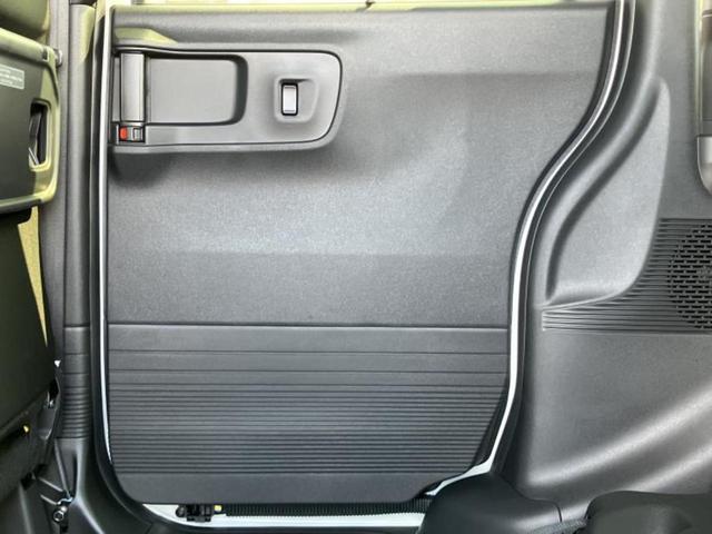 N-BOXカスタム ブラックスタイル 保証書/純正 8インチ ナビ/ホンダセンシング/両側電動スライドドア/シートヒーター 前席/車線逸脱防止支援システム/登録済未使用車/ヘッドランプ LED/Bluetooth接続/EBD付ABS(21枚目)