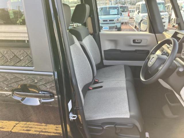 Ｎ－ＢＯＸ ヒョウジュン　新品タイヤ／ホンダセンシング／電動スライドドア／横滑り防止装置／禁煙車／エアバッグ　運転席／エアバッグ　助手席／エンジンスタートボタン／オートエアコン／取扱説明書／アクセサリーソケット（4枚目）