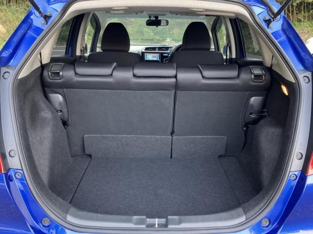 フィット １３Ｇ・Ｆ　保証書／社外　ＳＤナビ／ヘッドランプ　ＬＥＤ／ＥＴＣ／ＥＢＤ付ＡＢＳ／横滑り防止装置／アイドリングストップ／フルセグＴＶ／エアバッグ　運転席／エアバッグ　助手席／アルミホイール　社外　１６インチ（8枚目）