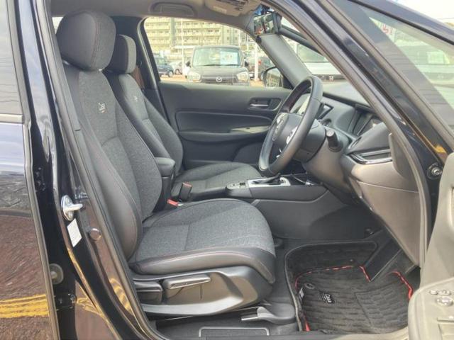 フィット ｅＨＥＶカーサ　保証書／純正　ＨＤＤナビ／衝突安全装置／シートヒーター／車線逸脱防止支援システム／ヘッドランプ　ＬＥＤ／ＵＳＢジャック／Ｂｌｕｅｔｏｏｔｈ接続／ＥＴＣ２．０／ＥＢＤ付ＡＢＳ／横滑り防止装置（4枚目）