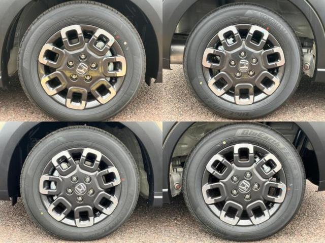 フリード クロスター 保証書/純正 8インチ ナビ/ホンダセンシング/両側電動スライドドア/シートヒーター 前席/車線逸脱防止支援システム/登録済未使用車/ヘッドランプ LED/Bluetooth接続/EBD付ABS(51枚目)