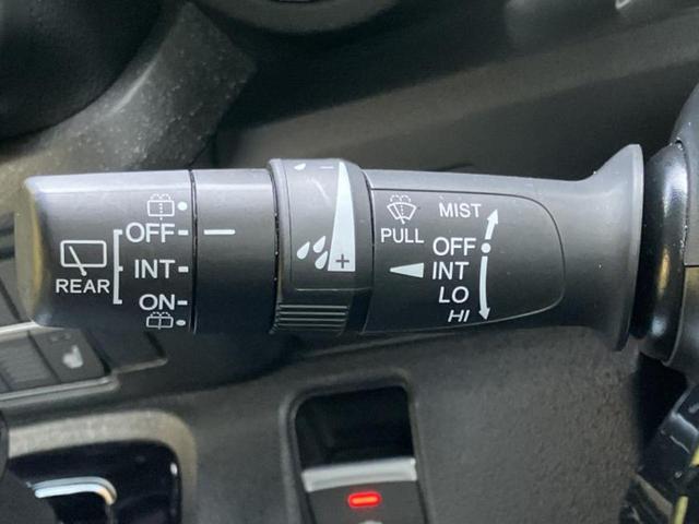 Ｎ－ＢＯＸカスタム ヒョウジュン　保証書／ホンダセンシング／電動スライドドア／シートヒーター　前席／ＥＢＤ付ＡＢＳ／横滑り防止装置／禁煙車／エアバッグ　運転席／エアバッグ　助手席／パワーウインドウ／エンジンスタートボタン（12枚目）