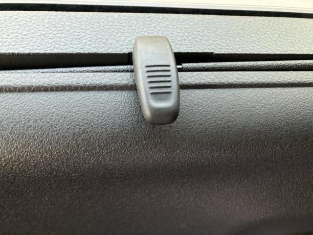 Ｎ－ＢＯＸカスタム ヒョウジュン　保証書／ホンダセンシング／電動スライドドア／シートヒーター　前席／ＥＢＤ付ＡＢＳ／横滑り防止装置／禁煙車／エアバッグ　運転席／エアバッグ　助手席／パワーウインドウ／エンジンスタートボタン（43枚目）