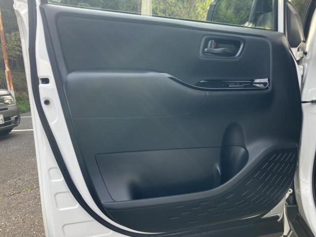 ヴォクシー ハイブリッドＺＳ　保証書／純正　１０インチ　ＳＤナビ／衝突安全装置／電動スライドドア／シートヒーター　前席／車線逸脱防止支援システム／ドライブレコーダー　前後／ヘッドランプ　ＬＥＤ／ＵＳＢジャック　衝突被害軽減システム（24枚目）