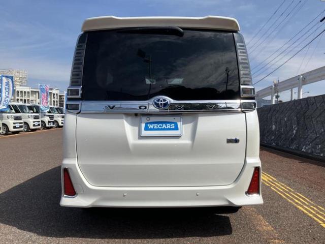 ヴォクシー ハイブリッドＺＳ　保証書／純正　１０インチ　ＳＤナビ／衝突安全装置／電動スライドドア／シートヒーター　前席／車線逸脱防止支援システム／ドライブレコーダー　前後／ヘッドランプ　ＬＥＤ／ＵＳＢジャック　衝突被害軽減システム（48枚目）