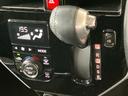 カスタムＧ　Ｓ　保証書／純正　９インチ　ＳＤナビ／スマートアシスト（トヨタ・ダイハツ）／両側電動スライドドア／車線逸脱防止支援システム／ヘッドランプ　ＬＥＤ／Ｂｌｕｅｔｏｏｔｈ接続／ＥＴＣ／ＥＢＤ付ＡＢＳ　ＤＶＤ再生（17枚目）