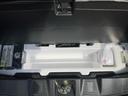 WECARSでは各商談席に大型モニターをご用意しております!見やすい大画面でゆったりと全国の在庫をご覧いただけます!是非ご来店お待ちしております!