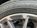 WECARSの展示場では実際に見て、触ってお車をお選びいただけます!知識の豊富な営業スタッフが様々なカーライフをご提案いたします!