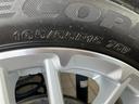 WECARSの展示場では実際に見て、触ってお車をお選びいただけます!知識の豊富な営業スタッフが様々なカーライフをご提案いたします!