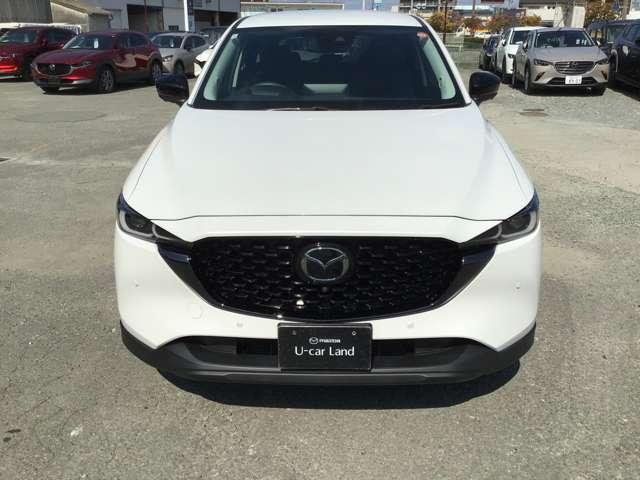 ＣＸ－５ ２．２　ＸＤ　ブラックトーンエディション　ディーゼルターボ　アダプティブクルーズコントロール全方位モ　アドバンスドキー　クリアランスソナー　ＥＴＣ　運転席パワーシート　前席シートヒーター　ターボ　ＤＳＣ　ナビＴＶ　バックカメラ　盗難防止装置　キーフリー（4枚目）