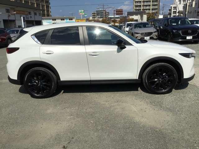 ＣＸ－５ ２．２　ＸＤ　ブラックトーンエディション　ディーゼルターボ　アダプティブクルーズコントロール全方位モ　アドバンスドキー　クリアランスソナー　ＥＴＣ　運転席パワーシート　前席シートヒーター　ターボ　ＤＳＣ　ナビＴＶ　バックカメラ　盗難防止装置　キーフリー（6枚目）