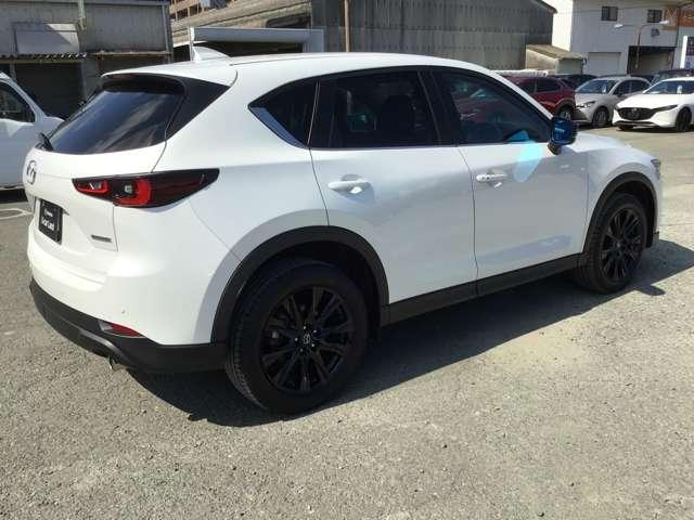 ＣＸ－５ ２．２　ＸＤ　ブラックトーンエディション　ディーゼルターボ　アダプティブクルーズコントロール全方位モ　アドバンスドキー　クリアランスソナー　ＥＴＣ　運転席パワーシート　前席シートヒーター　ターボ　ＤＳＣ　ナビＴＶ　バックカメラ　盗難防止装置　キーフリー（7枚目）