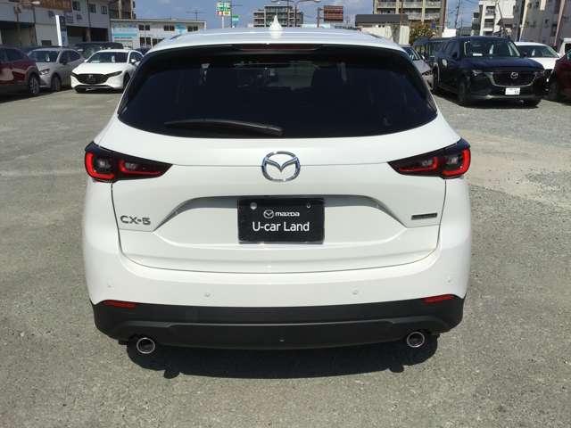 ＣＸ－５ ２．２　ＸＤ　ブラックトーンエディション　ディーゼルターボ　アダプティブクルーズコントロール全方位モ　アドバンスドキー　クリアランスソナー　ＥＴＣ　運転席パワーシート　前席シートヒーター　ターボ　ＤＳＣ　ナビＴＶ　バックカメラ　盗難防止装置　キーフリー（8枚目）