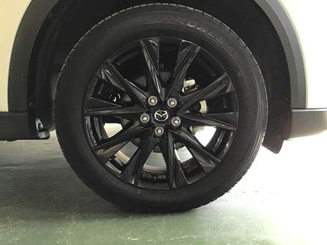 ＣＸ－５ ２．２　ＸＤ　ブラックトーンエディション　ディーゼルターボ　アダプティブクルーズコントロール全方位モ　アドバンスドキー　クリアランスソナー　ＥＴＣ　運転席パワーシート　前席シートヒーター　ターボ　ＤＳＣ　ナビＴＶ　バックカメラ　盗難防止装置　キーフリー（16枚目）