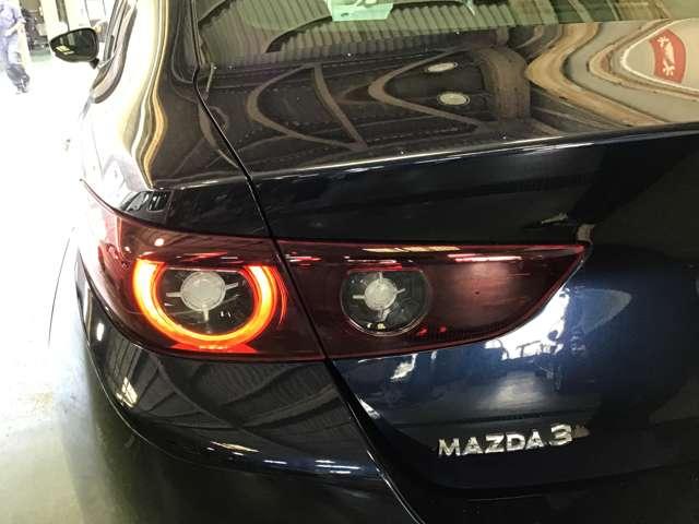 ＭＡＺＤＡ３セダン １．５　１５Ｓ　ツーリング　アダプティブクルーズコントロールバックモ　レーダークルーズ　スマートブレーキサポート　クリアランスソナー　ＤＶＤ　ナビ＆ＴＶ　ＥＴＣ　バックカメラ　メモリーナビ　フルセグＴＶ　オートマチックハイビーム（14枚目）
