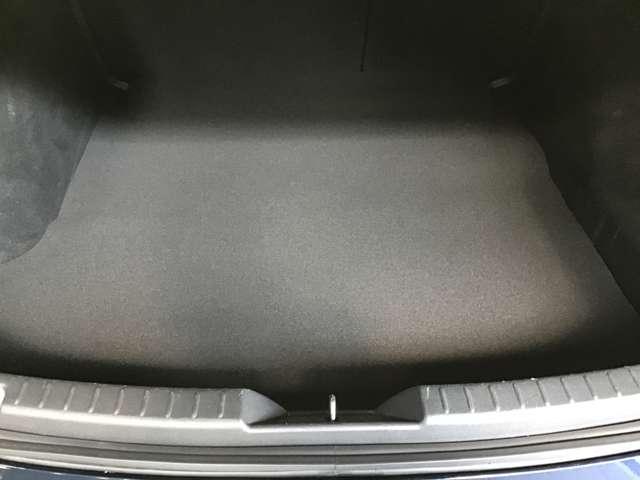 ＭＡＺＤＡ３セダン １．５　１５Ｓ　ツーリング　アダプティブクルーズコントロールバックモ　レーダークルーズ　スマートブレーキサポート　クリアランスソナー　ＤＶＤ　ナビ＆ＴＶ　ＥＴＣ　バックカメラ　メモリーナビ　フルセグＴＶ　オートマチックハイビーム（17枚目）