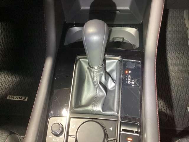 ＭＡＺＤＡ３ファストバック １．８　ＸＤ　ブラックトーンエディション　ディーゼルターボ　２カメラドラレコアダプティブクルーズコン　フルセグＴＶ　レーダークルーズコントロール　スマートキー　エアバック　ＡＷ　オートハイビーム　ＥＴＣ　フルオートエアコン　バックカメラ　キーフリー（12枚目）