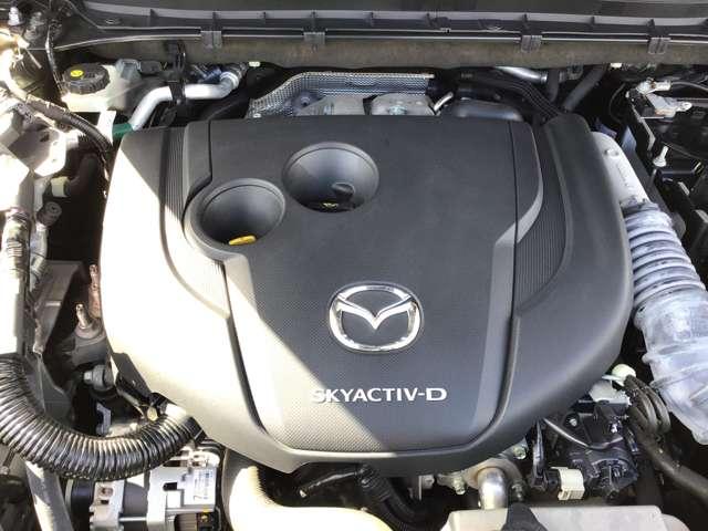 CX-5 2.2 XD Lパッケージ ディーゼルターボ 4WD 2カメラドラレコアダプティブクルーズコン パワーバックゲート オートクルーズ エアコン リアカメラ キーフリー 電動パワーシート アイストップ ターボ TVナビ アドバンスキー アルミホイール ABS(8枚目)
