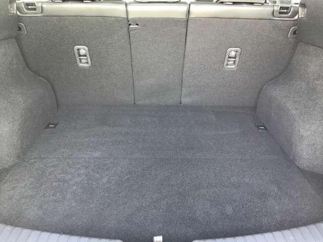 CX-5 2.2 XD Lパッケージ ディーゼルターボ 4WD 2カメラドラレコアダプティブクルーズコン パワーバックゲート オートクルーズ エアコン リアカメラ キーフリー 電動パワーシート アイストップ ターボ TVナビ アドバンスキー アルミホイール ABS(12枚目)