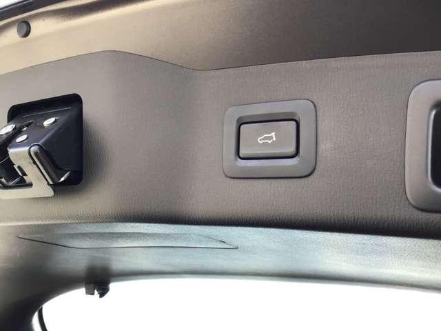 CX-5 2.2 XD Lパッケージ ディーゼルターボ 4WD 2カメラドラレコアダプティブクルーズコン パワーバックゲート オートクルーズ エアコン リアカメラ キーフリー 電動パワーシート アイストップ ターボ TVナビ アドバンスキー アルミホイール ABS(17枚目)