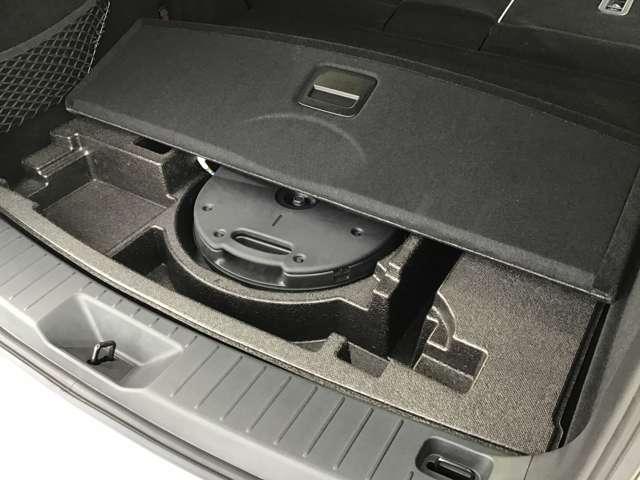 ＣＸ－６０ ３．３　ＸＤハイブリッド　エクスクルーシブ　モダン　ディーゼ　２カメラドラレコシートヒーター＆ベンチレ　３６０°ビュー　衝突軽減ブレーキ　オートハイビーム　追従式クルコン　地上デジタル　サイドカメラ　ＥＴＣ　アルミホイール　横滑り防止装置　パワーシート（18枚目）