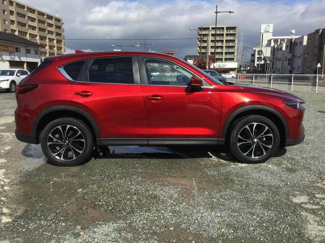 ＣＸ－５ ２．０　２０Ｓ　プロアクティブ　２カメラドラレコアダプティブクルーズコン　アダプティブクルーズ　キーレスエントリー　オートＬＥＤ　パワーシート　ＷＡＢ　クリアランスソナー　Ｂカメラ　ＡＢＳ　サイドエアバッグ　ＥＴＣ　サイドモニター（11枚目）