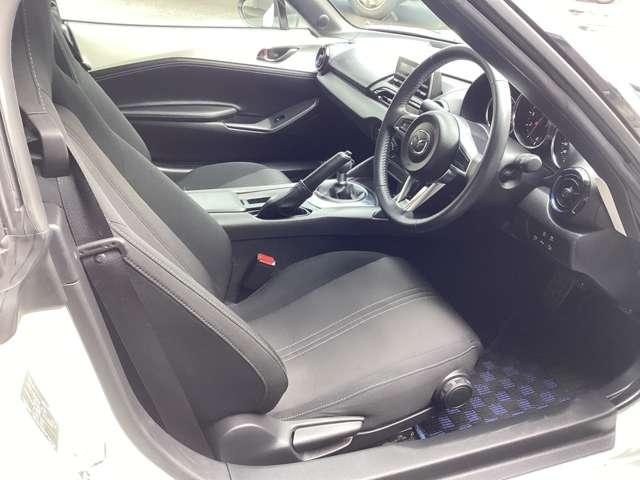 ロードスター １．５　９９０Ｓ　社外マフラーダウンサスフルエアロ衝突被害　プリクラッシュセーフティ　パワーウィンドー　キーフリー　ＥＴＣ車載器　パワステ　エアコン　横滑り防止機能　アルミホイール　盗難防止　ＡＢＳ　エアバッグ（13枚目）