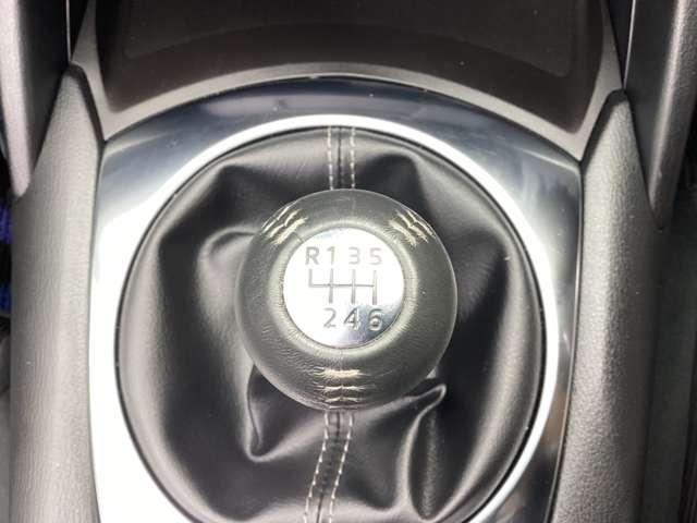 ロードスター １．５　９９０Ｓ　社外マフラーダウンサスフルエアロ衝突被害　プリクラッシュセーフティ　パワーウィンドー　キーフリー　ＥＴＣ車載器　パワステ　エアコン　横滑り防止機能　アルミホイール　盗難防止　ＡＢＳ　エアバッグ（16枚目）