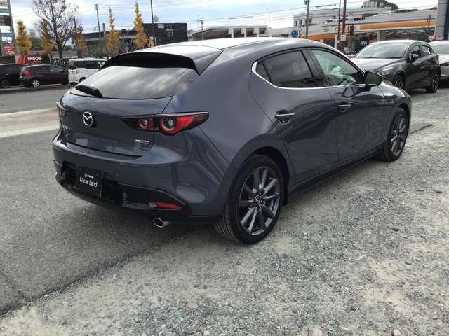 ＭＡＺＤＡ３ファストバック １．５　１５Ｓ　ツーリング　アダプティブクルーズコントロール全方位モ　アダプティブクルーズコントロール　フルセグテレビ　スマートシティブレーキサポート　アイドリングストップ　スマートキー　オートマチックハイビーム　横滑り防止（8枚目）