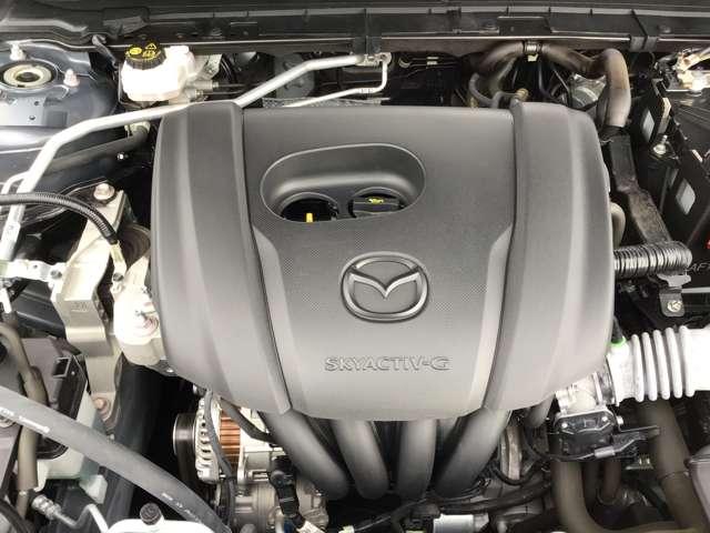 ＭＡＺＤＡ３ファストバック １．５　１５Ｓ　ツーリング　アダプティブクルーズコントロール全方位モ　アダプティブクルーズコントロール　フルセグテレビ　スマートシティブレーキサポート　アイドリングストップ　スマートキー　オートマチックハイビーム　横滑り防止（11枚目）