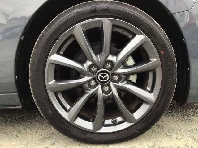 ＭＡＺＤＡ３ファストバック １．５　１５Ｓ　ツーリング　アダプティブクルーズコントロール全方位モ　アダプティブクルーズコントロール　フルセグテレビ　スマートシティブレーキサポート　アイドリングストップ　スマートキー　オートマチックハイビーム　横滑り防止（12枚目）