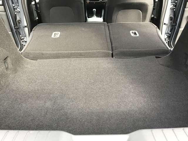 ＭＡＺＤＡ３ファストバック １．５　１５Ｓ　ツーリング　アダプティブクルーズコントロール全方位モ　アダプティブクルーズコントロール　フルセグテレビ　スマートシティブレーキサポート　アイドリングストップ　スマートキー　オートマチックハイビーム　横滑り防止（16枚目）