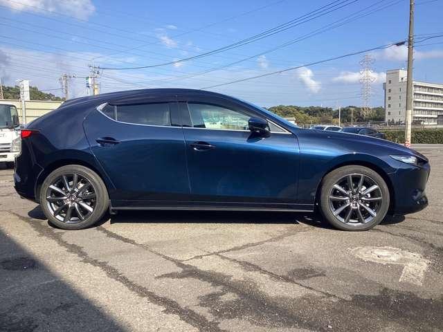 ＭＡＺＤＡ３ファストバック １．５　１５Ｓ　ツーリング　２カメラドラレコ全方位モニターフルセグＴＶ　フルセグテレビ　クルーズコントロール　コーナーセンサー　ＤＶＤ　ＥＴＣ車載器　横滑り防止システム　イモビ　エアコン　アルミホイール　カーテンエアバッグ（8枚目）