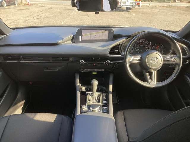 ＭＡＺＤＡ３ファストバック １．５　１５Ｓ　ツーリング　２カメラドラレコ全方位モニターフルセグＴＶ　フルセグテレビ　クルーズコントロール　コーナーセンサー　ＤＶＤ　ＥＴＣ車載器　横滑り防止システム　イモビ　エアコン　アルミホイール　カーテンエアバッグ（14枚目）