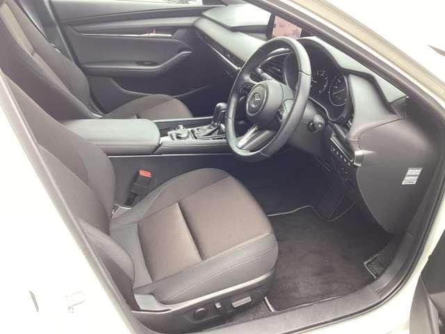 ＭＡＺＤＡ３ファストバック １．８　ＸＤ　プロアクティブ　ツーリング　セレクション　ディ　当社デモアップ車全方位モニターフルセグＴＶ　クリアランスソナー　アイドリングストップ　３６０°ビューモニター　アルミホイール　ターボ　パワーウィンドウ　スマートキー　フルオートエアコン　ＥＴＣ　ＡＣＣ（13枚目）