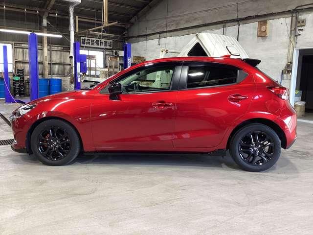 ＭＡＺＤＡ２ １．５　１５Ｓ　ブラック　トーン　エディション　２カメラドラレコ全方位モニターフルセグＴＶ　レーダークルコン　バックモニター　ソナー　オートハイビーム　フルオートエアコン　キーフリー　ＥＴＣ　メモリーナビ　地デジ　横滑り防止装置　スマートキー（12枚目）
