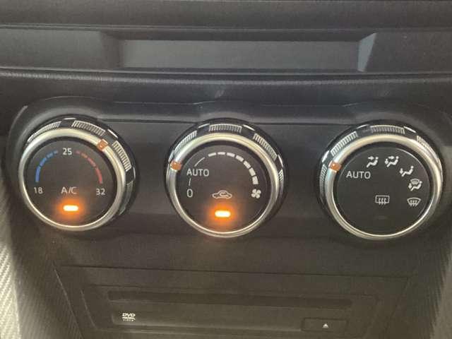 ＭＡＺＤＡ２ １．５　１５Ｓ　ブラック　トーン　エディション　２カメラドラレコ全方位モニターフルセグＴＶ　レーダークルコン　バックモニター　ソナー　オートハイビーム　フルオートエアコン　キーフリー　ＥＴＣ　メモリーナビ　地デジ　横滑り防止装置　スマートキー（20枚目）